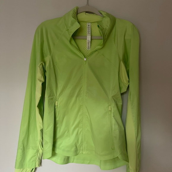 Lululemon Mist Over Windbreaker - Picture 4 of 10